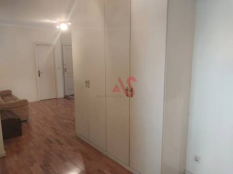 Apartamento T3 no centro de Barcelos