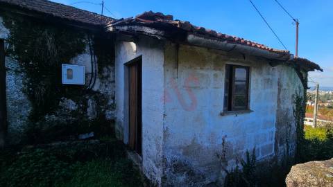 Moradia para Restauro Total em Roriz, Santo Tirso