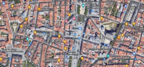 Prédio devoluto na Baixa do Porto