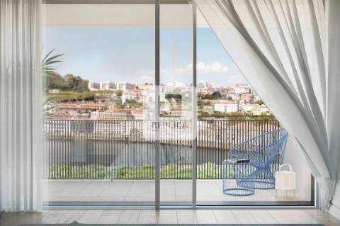 Apartamento T2 Duplex com Terraço com 65.55 m2 vistas Rio Douro