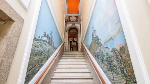 Prédio no Centro Histórico do Porto inserido nos Caminhos do Romântico