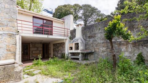Prédio no Centro Histórico do Porto inserido nos Caminhos do Romântico