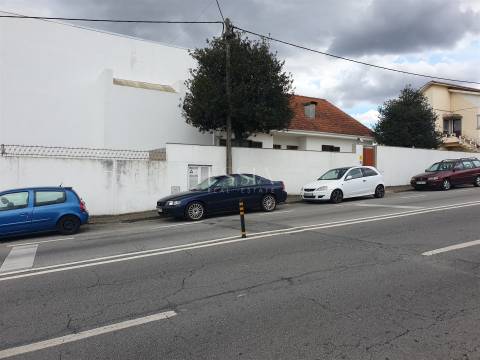 Residência Sénior em Gondomar  »  Venda de Imóvel e Cedência de Exploração de Negócio