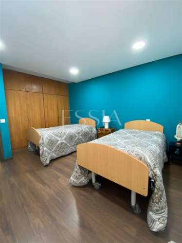 Residência Sénior em Gondomar  »  Venda de Imóvel e Cedência de Exploração de Negócio