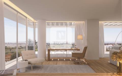 Penthouse T4 com Piscina Privada e Terraço em Vilamoura