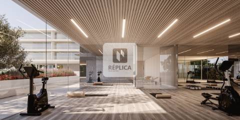 Penthouse T4 com Piscina Privada e Terraço em Vilamoura