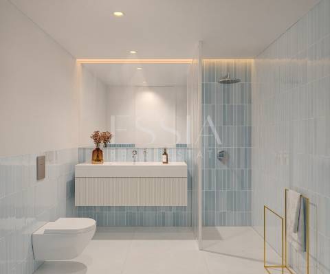 Penthouse T4 com Piscina Privada e Terraço em Vilamoura