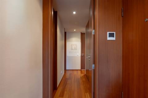 Apartamento T3 Mobilado e Decorado à Avenida da Boavista