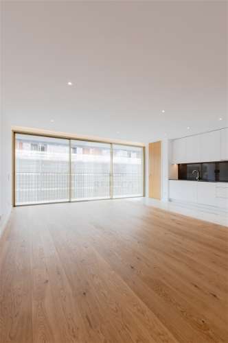 Apartamento T2 com Vistas de Rio e Mar em Canidelo &#124; Pronto a habitar