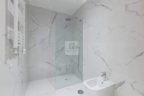 Apartamento T2 com Vistas de Rio e Mar em Canidelo - Vila Nova de Gaia &#124; Pronto a Habitar