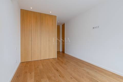 Apartamento T2 com Vistas de Rio e Mar em Canidelo - Vila Nova de Gaia | Pronto a Habitar