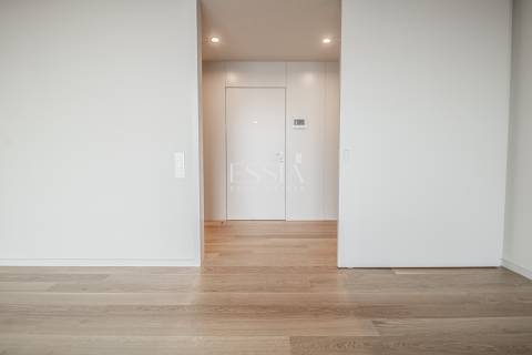 Penthouse T3 Duplex aos Jardins da Arrábida com Vistas de Rio e de Mar