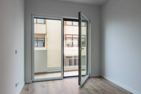 Apartamento T3 Novo à Prelada - Empreendimento com Jardim Comum de 3.580m2