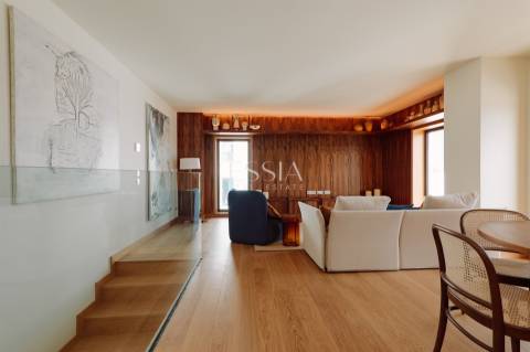 Apartamento T2 com Terraço 50m2 na Baixa Portuense