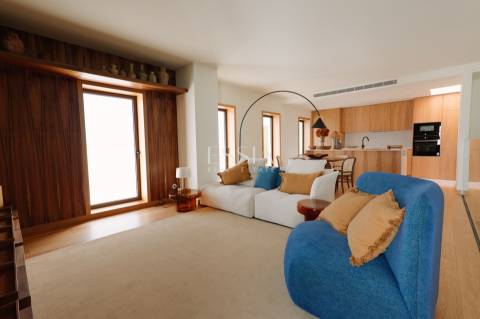 Apartamento T2 com Terraço 50m2 na Baixa Portuense