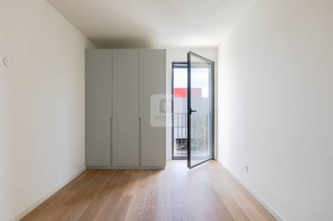 Apartamento T3 em Canidelo - Condomínio com Piscina Exterior e Campo de Padel