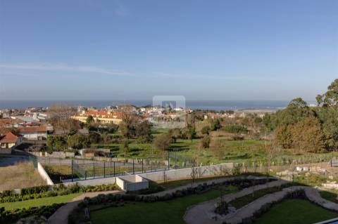 Apartamento T3 em Canidelo - Condomínio com Piscina Exterior e Campo de Padel