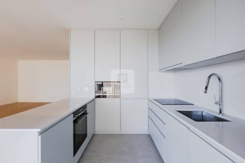 Apartamento T3 em Canidelo - Condomínio com Piscina Exterior e Campo de Padel