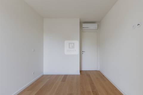 Apartamento T3 em Canidelo - Condomínio com Piscina Exterior e Campo de Padel