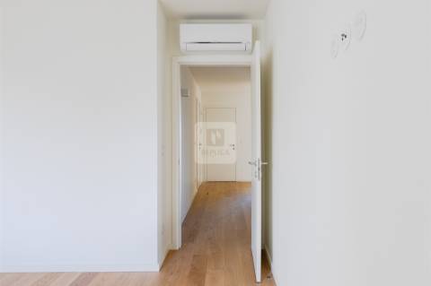 Apartamento T3 em Canidelo - Condomínio com Piscina Exterior e Campo de Padel