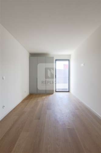 Apartamento T3 em Canidelo - Condomínio com Piscina Exterior e Campo de Padel