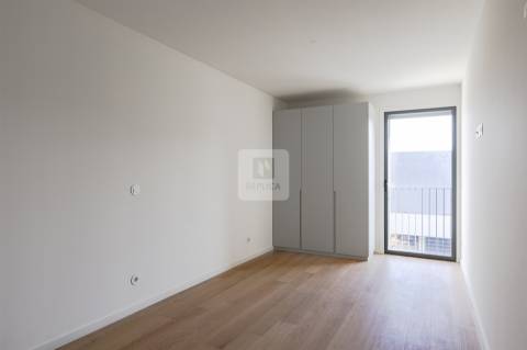 Apartamento T3 em Canidelo - Condomínio com Piscina Exterior e Campo de Padel