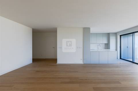 Apartamento T3 em Canidelo - Condomínio com Piscina Exterior e Campo de Padel