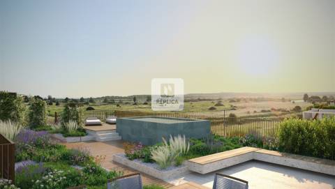 Penthouse T3 Duplex em Vilamoura com Terraço, Jardim e Piscina privativa