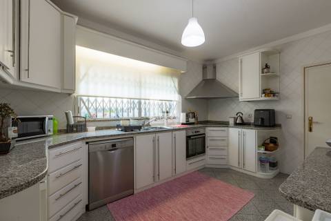 Moradia T4 em Leça da Palmeira