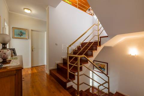 Moradia T4 em Leça da Palmeira