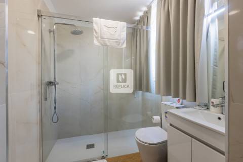 Moradia Palacete Arte Nova T6 Vistas Mar com Piscina em Vila Nova de Gaia