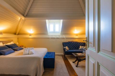 Moradia Palacete Arte Nova T6 Vistas Mar com Piscina em Vila Nova de Gaia