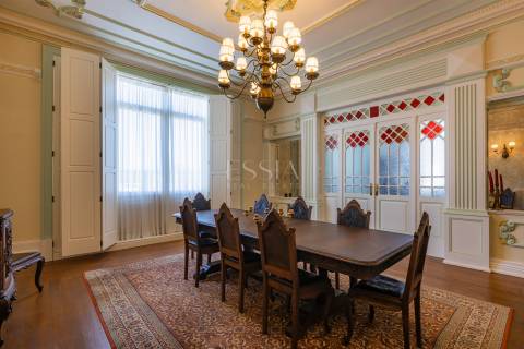 Moradia Palacete Arte Nova T6 Vistas Mar com Piscina em Vila Nova de Gaia