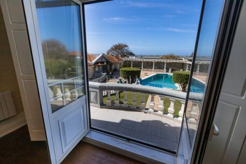 Moradia Palacete Arte Nova T6 Vistas Mar com Piscina em Vila Nova de Gaia