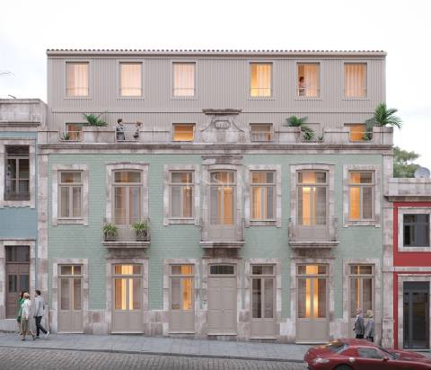 Apartamento T2 Duplex com Varanda na Baixa do Porto
