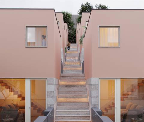 Apartamento T2 Duplex com Varanda na Baixa do Porto