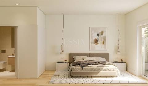 Apartamento T2 Duplex com Varanda na Baixa do Porto