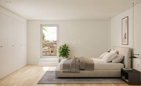 Apartamento T2 Duplex com Varanda na Baixa do Porto