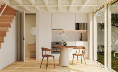 Apartamento T2 Duplex com Varanda na Baixa do Porto