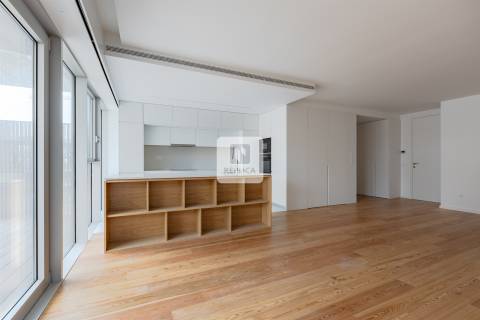 Apartamento T2 com Varanda 16m2 &#124; Empreendimento Vistas Mar em Canidelo