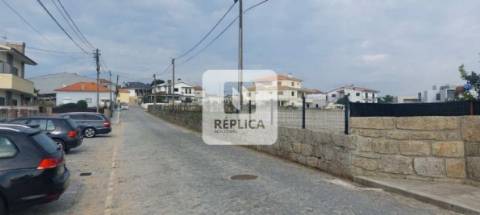 Lote de Terreno com 1980 m2 na Maia | Projeto Arquitetura Aprovado