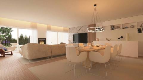 Moradia V5 com Piscina e Deck em São Félix da Marinha