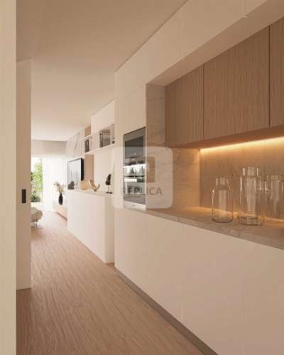 Moradia V5 com Piscina e Deck em São Félix da Marinha