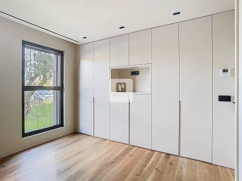 Apartamento T1 Novo na Prelada com Garagem