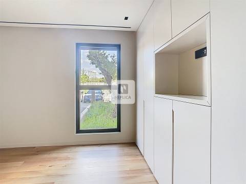 Apartamento T1 Novo na Prelada com Garagem