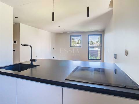 Apartamento T1 Novo na Prelada com Garagem