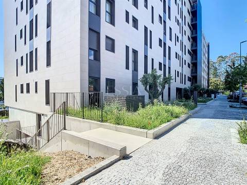 Apartamento T1 Novo na Prelada com Garagem