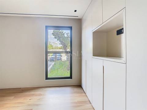 Apartamento T1 Novo na Prelada com Garagem