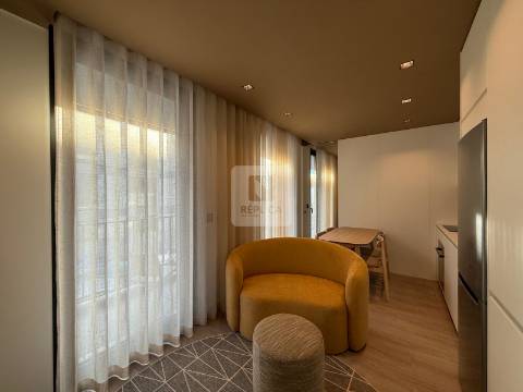 Apartamento T1 Mobilado e Equipado &#124; Hospital de São João/ Pólo Universitário