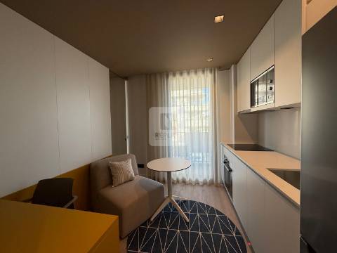 Apartamento T0 Mobilado e Equipado &#124; Hospital de São João/ Pólo Universitário